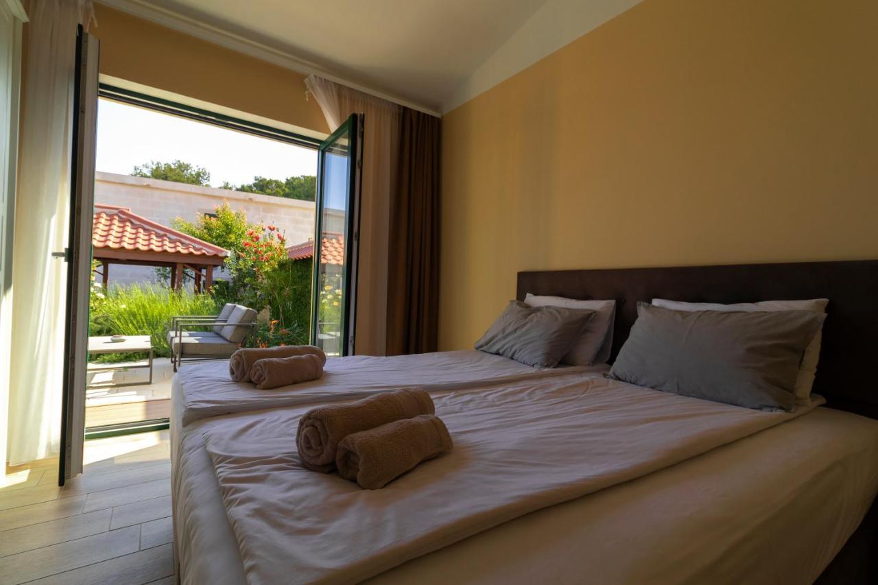 Sea Cats' Villas Sutivan Dış mekan fotoğraf