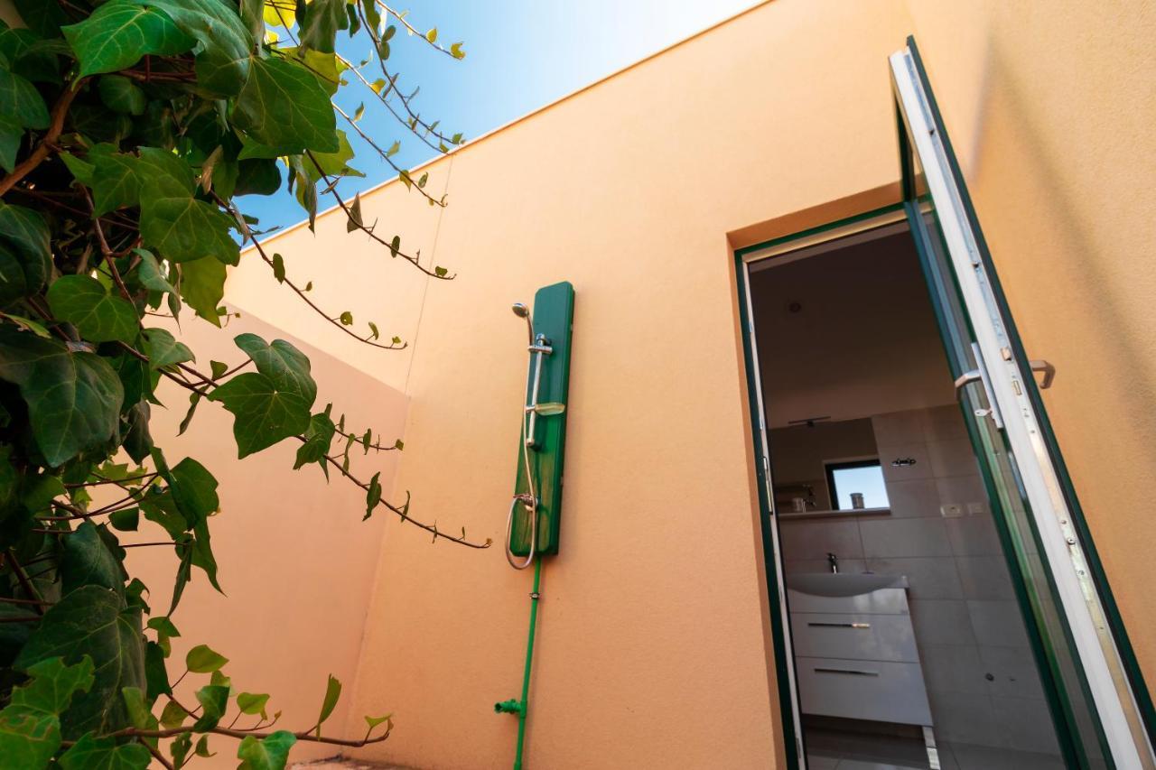 Sea Cats' Villas Sutivan Dış mekan fotoğraf